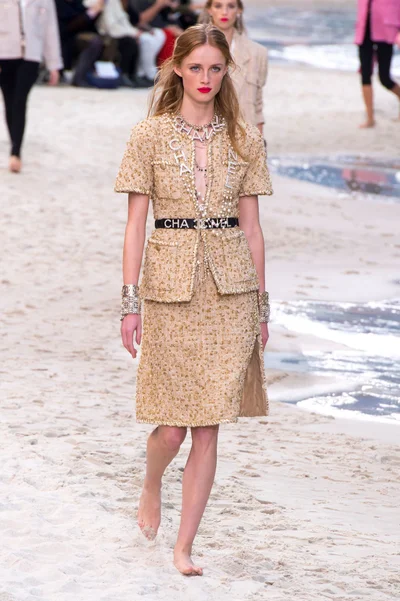 Look 2